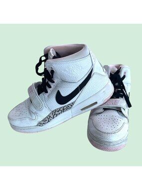 Nike Air Jordan Legacy 312 White Pink Youth Size 7 Sneakers AT4040-106